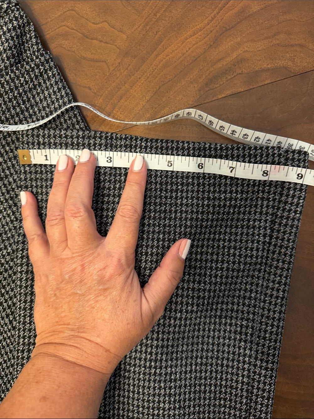 Women’s Black & White Houndstooth Dress Pants - Picture 4 of 7
